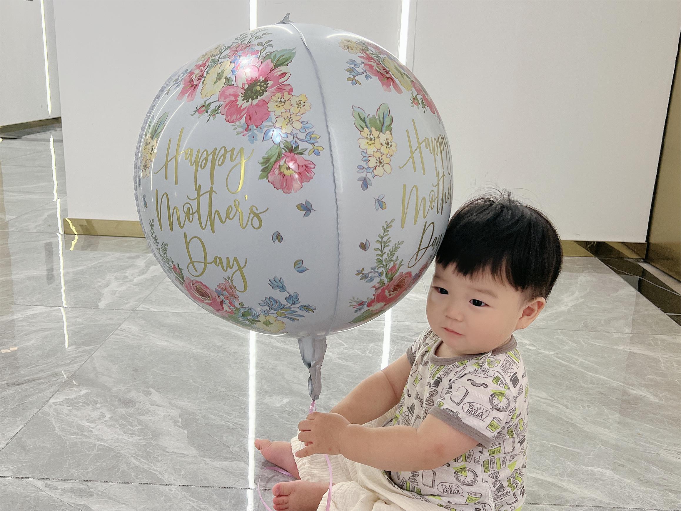Ballons ronds en aluminium pour la fête des mères